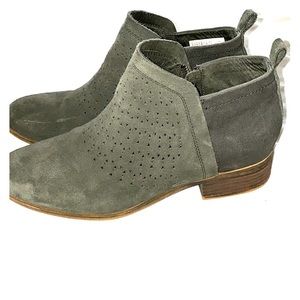 Toms suede booties